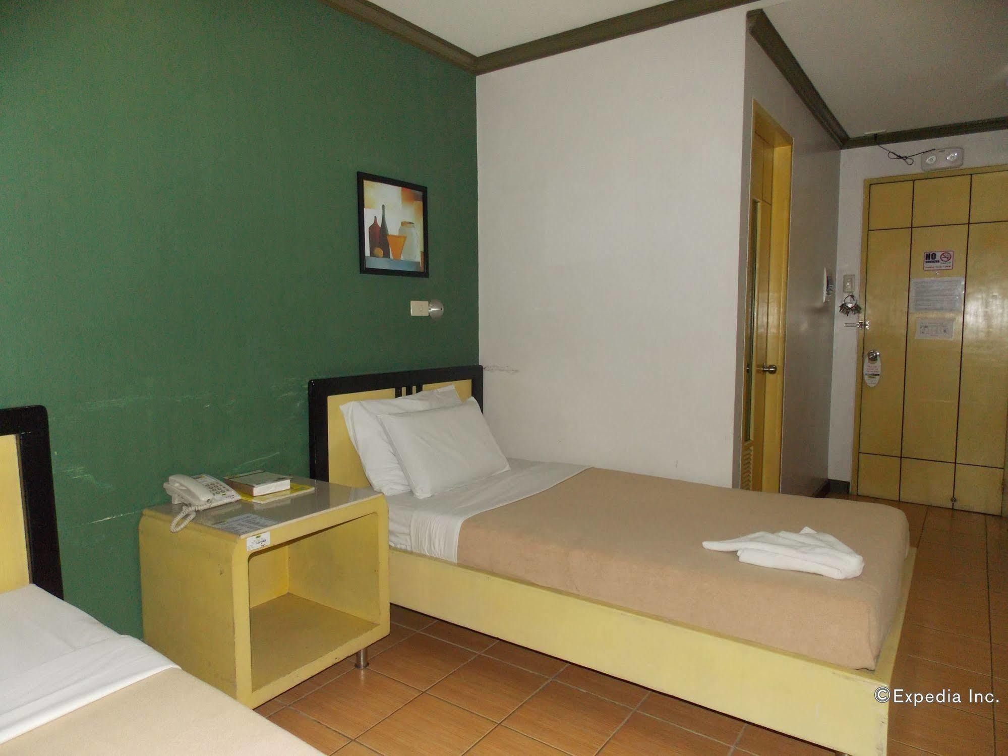 Riverside Inn Babuy Exterior foto